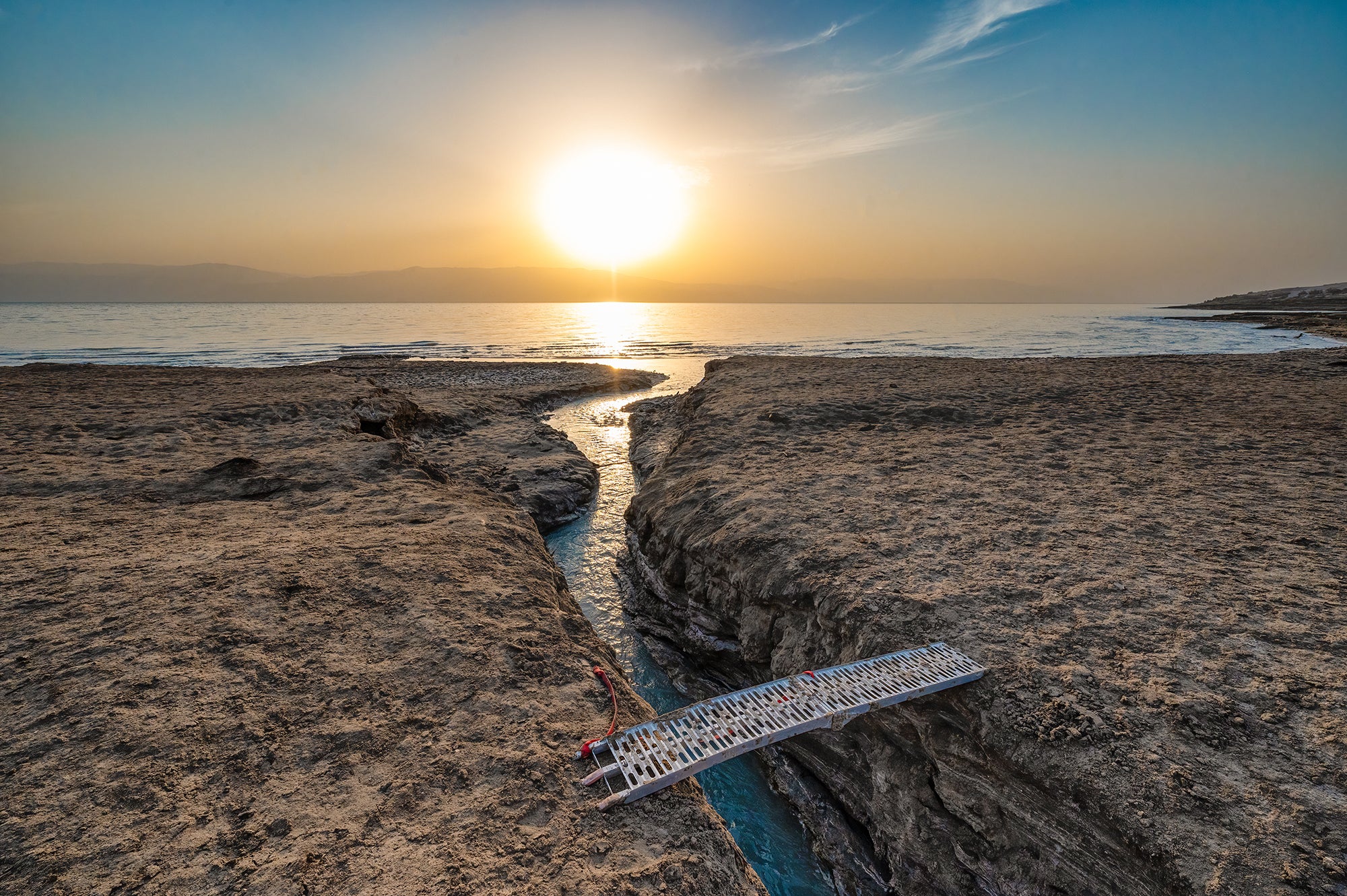 מסע אל ארץ הבולענים: התעמקו בנפלאות הטבע