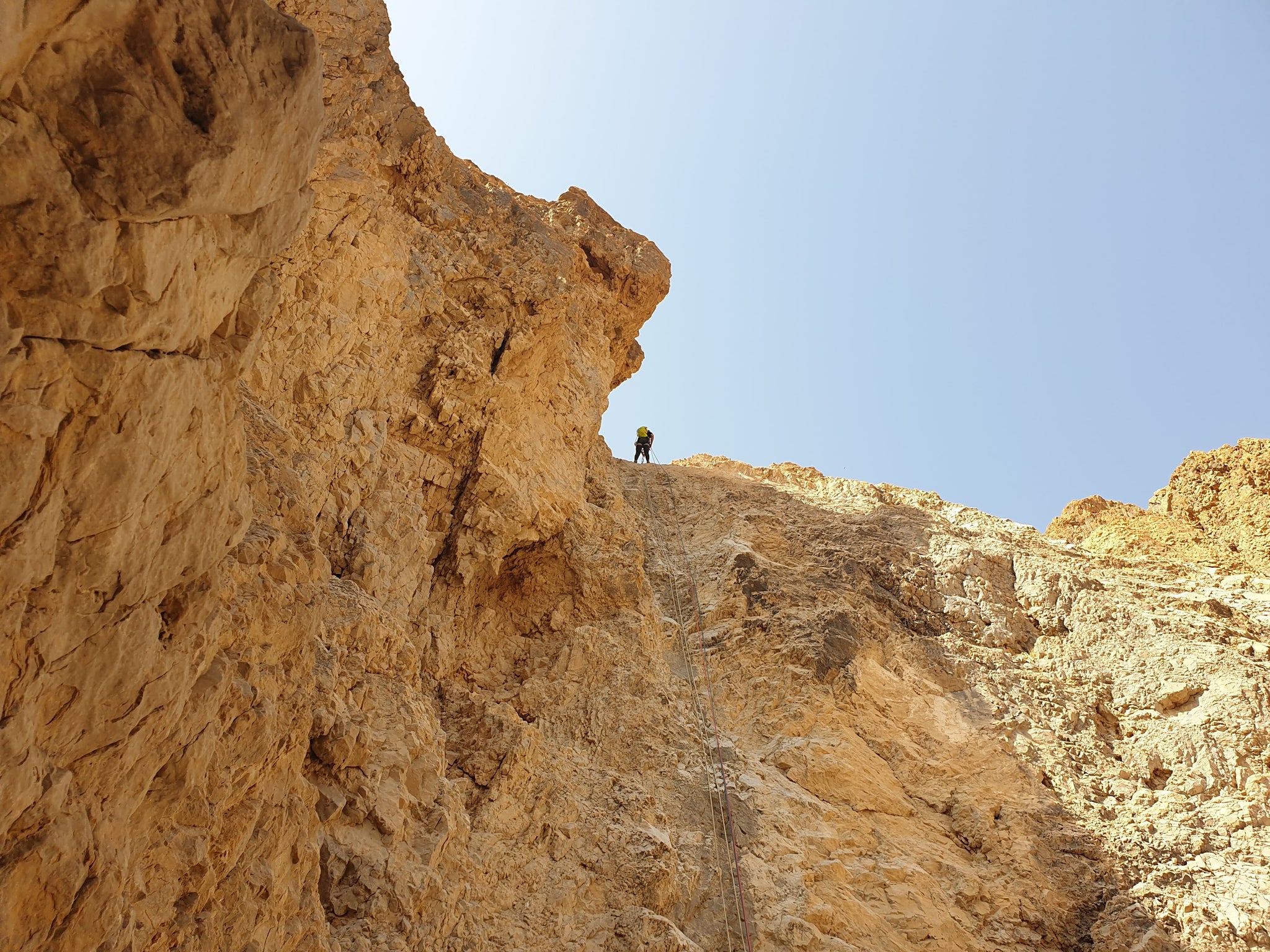 Rappelling experience in Qumran National Park